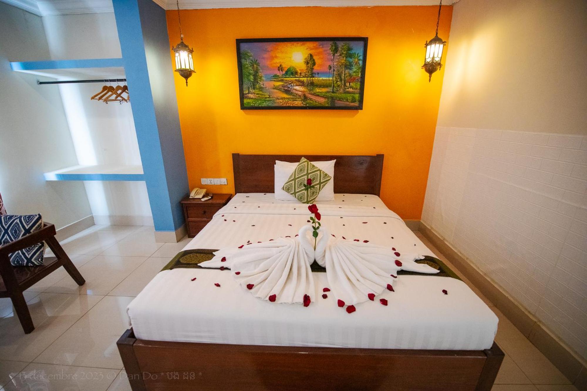 Plumeria Hotel & Spa Siem Reap Exteriör bild