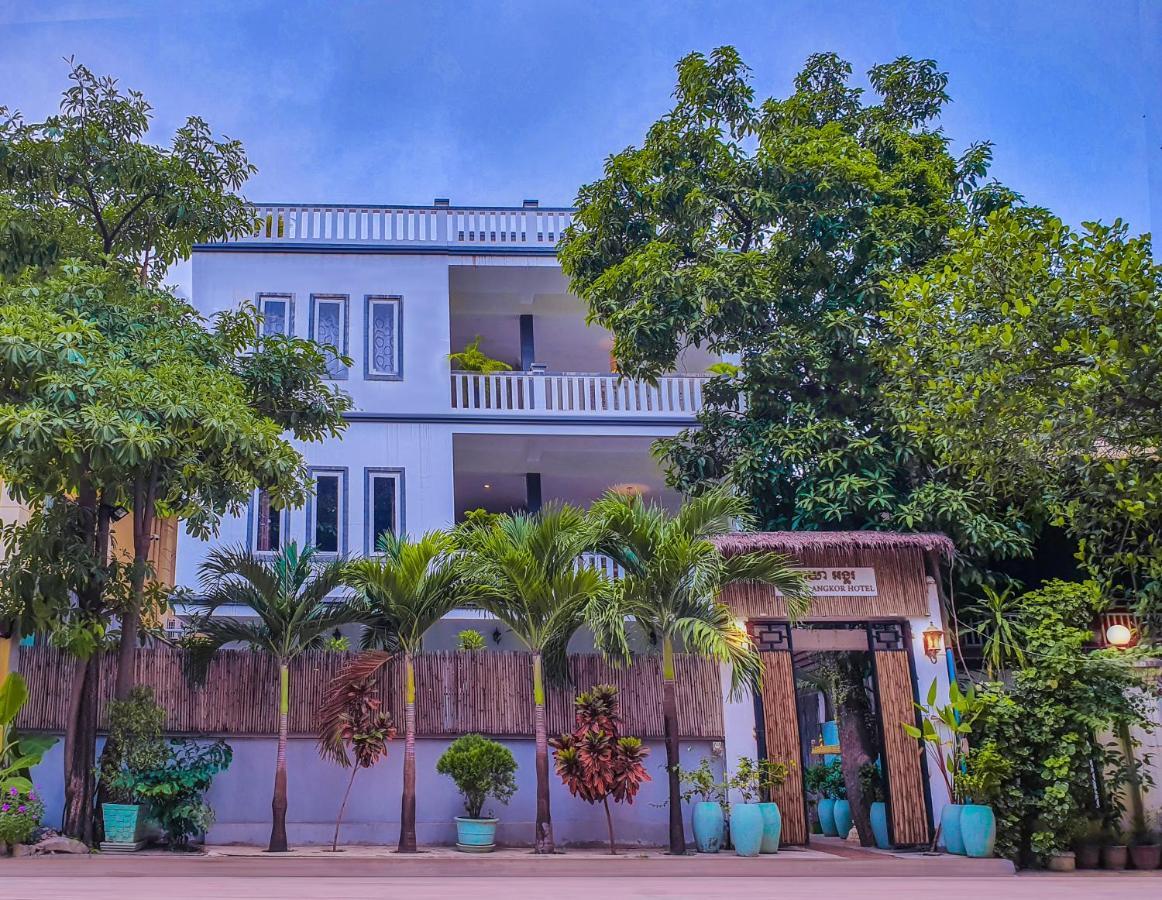Plumeria Hotel & Spa Siem Reap Exteriör bild