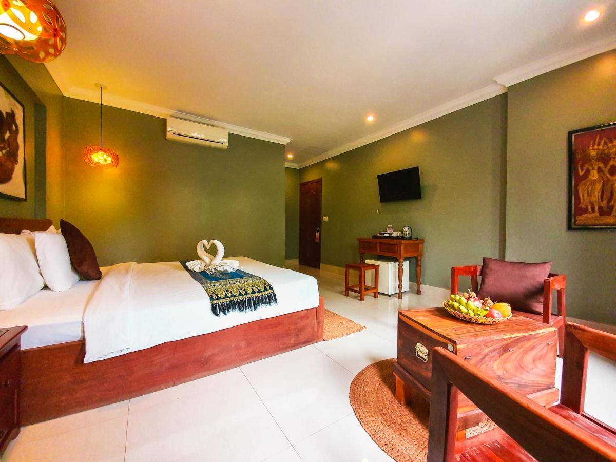 Plumeria Hotel & Spa Siem Reap Exteriör bild