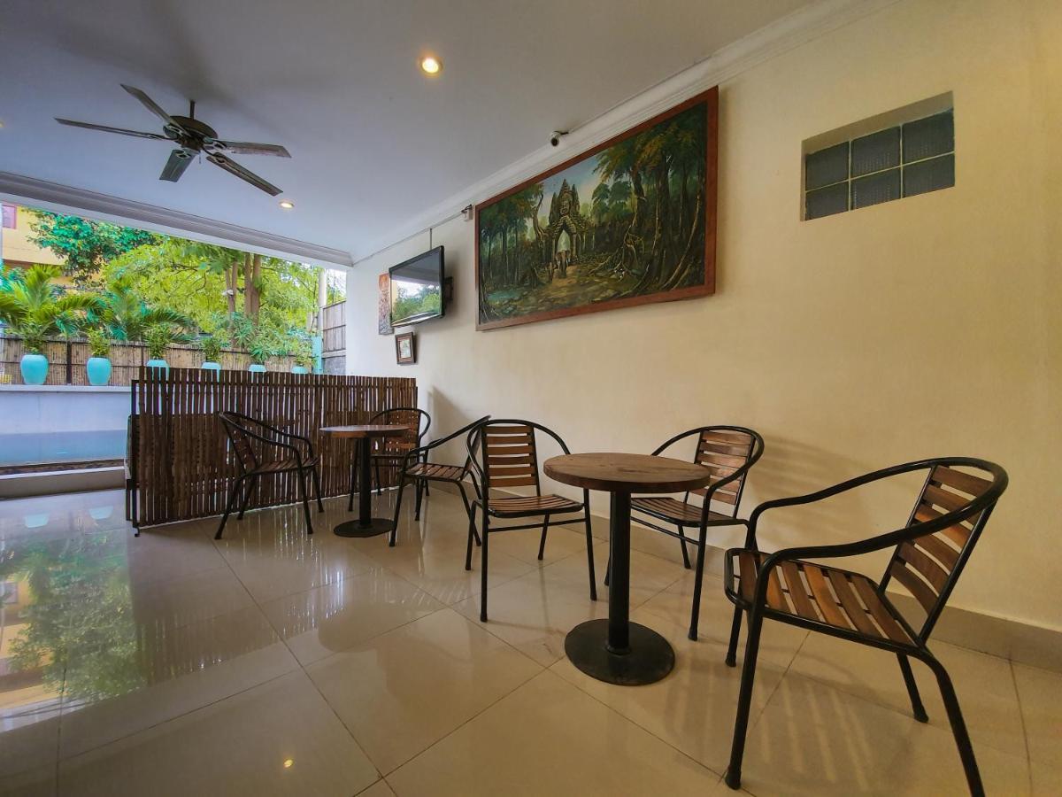 Plumeria Hotel & Spa Siem Reap Exteriör bild